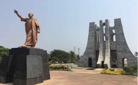 A picture of the statue of Kwame Nkrumah